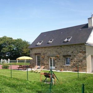 Location  n�1897 � DIALAN SUR CHAINE (14)