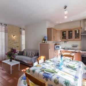 Location  n�2390 � BAYEUX (14)