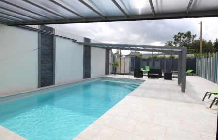 Gite n&deg;2955 Ablon - Calvados - Piscine commune chauff&eacute;e, 9m par 4m et 1.40 de profondeur (fond plat)
