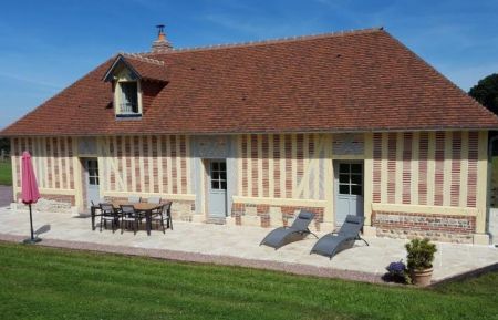 Gite n&deg;2611 Saint-Germain-de-Livet - Calvados - terrasse sud-ouest